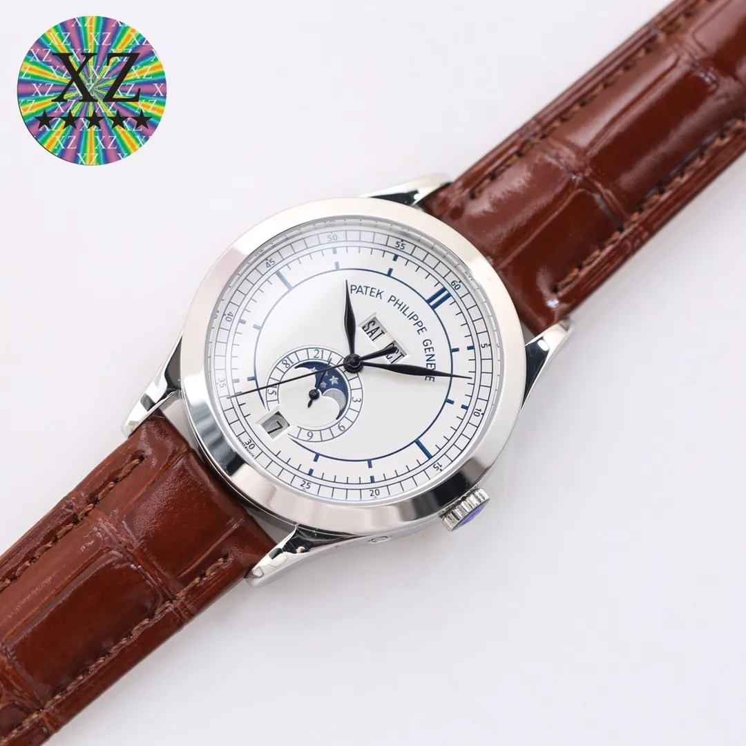 【Top Replica】💰4300! TW launches the highest version on the market - Patek Philippe - Complication Chronograph 5205G watch! 1⃣️After two years of continuous modification and debugging of the movement, we have always pursued original craftsmanship! 2⃣️Diameter 38.5MM! 3⃣️The functions are the same as the original ones, moon phase/week/month/calendar! 4⃣️It literally means high-difficulty two-color penetration, not an ordinary factory process! 5⃣️Sapphire glass mirror, the surface is coated with an extra layer of transparency! 6⃣️(Technical breakthrough) The Seagull movement is improved into an integrated Cal.324S movement! Both large and small plywood can achieve perfect chamfering effect and be rhodium plated. 7⃣️The plywood is decorated with gemstone bearings imported from Switzerland, and the color is pure, bright and natural. TW’s ingenious masterpiece welcomes your tasting! Factory quality! Welcome to reprint!